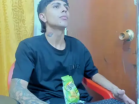 MaikDEMON_latino webcam