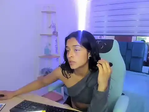 Zoe_Jonesw webcam