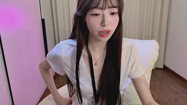 Onecutelittle webcam