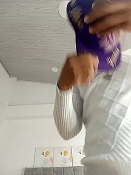 Dante_Knox webcam