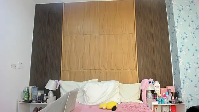 AlisHoward webcam