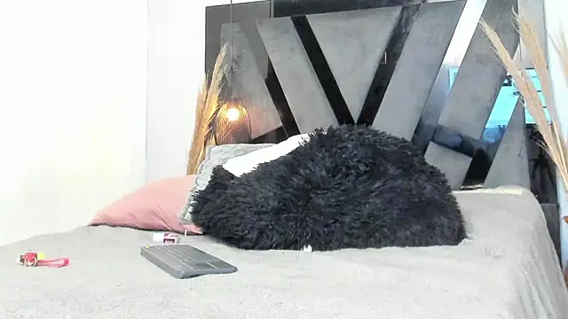 antonella_zapata webcam