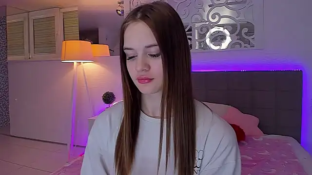 luisaclover - LuisaClover's free webcam - UK Sex Cams