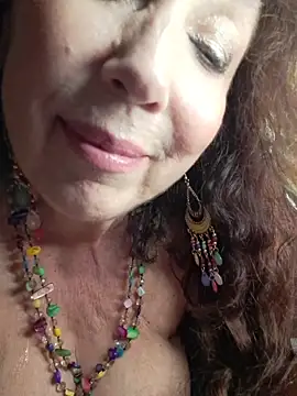GypsyEsmeralda live sex cam