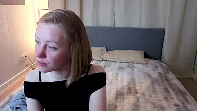 EvaHamilton webcam