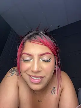 GiaRedd webcam