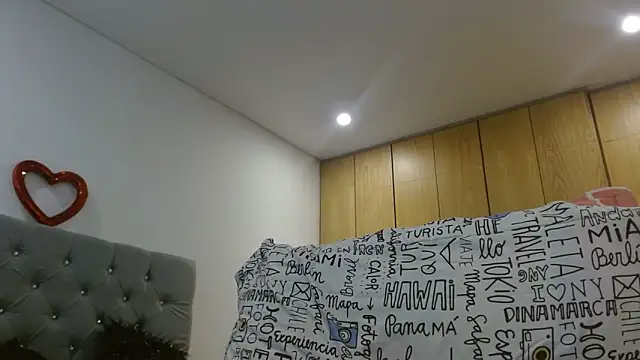 Cherry_1992 webcam