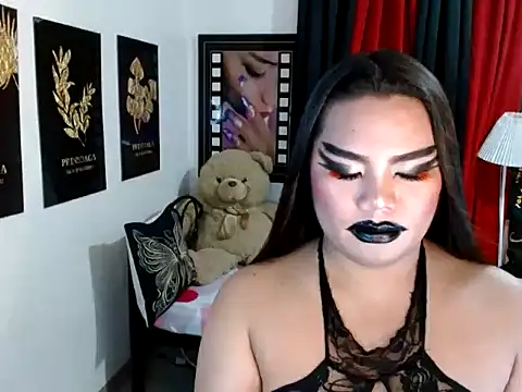 TSbrianaHugeCock webcam