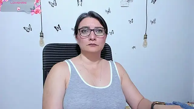 Amie_Adams82_ webcam