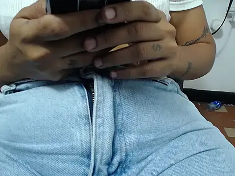 pervertt_sussy webcam