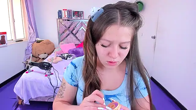 Luna_Analya webcam