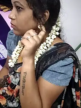 sweetqueen143 webcam