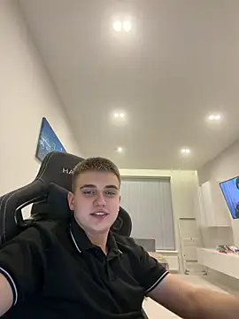 WARDEN_w webcam