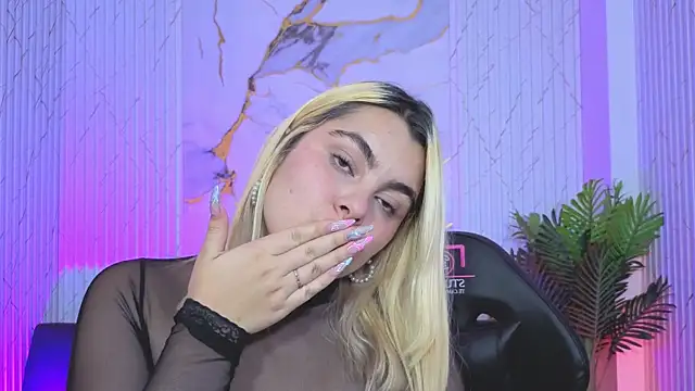 prettyy_tay webcam