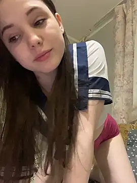 Maggi_Shine webcam