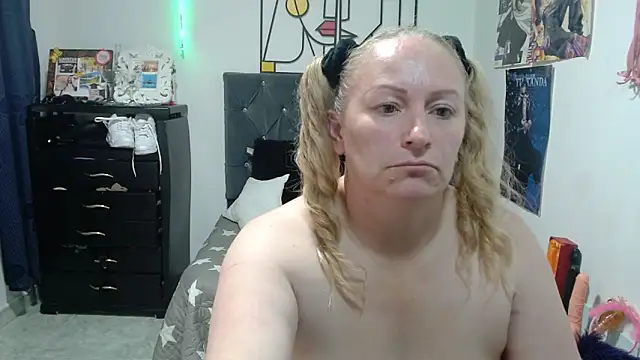 emperabigbootybigass webcam