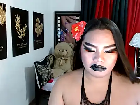 TSbrianaHugeCock webcam