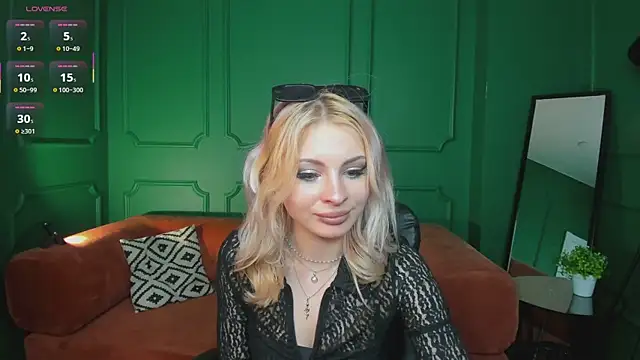 _sweet_sin_x_ (F teen) - take off my blouse