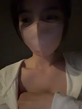 gougou13's live cam
