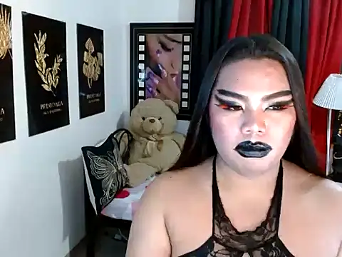 TSbrianaHugeCock webcam