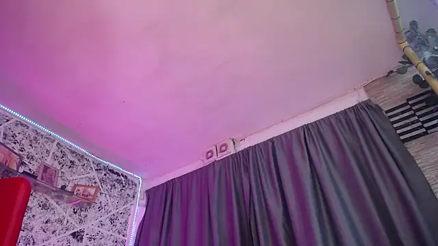 hornytsblonde webcam