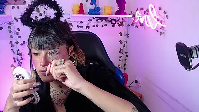 _sharlotte777 webcam