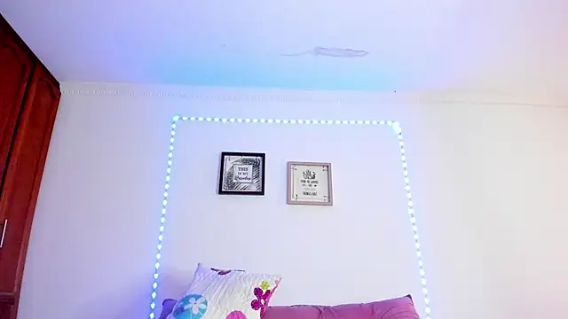 selena_jhonson webcam