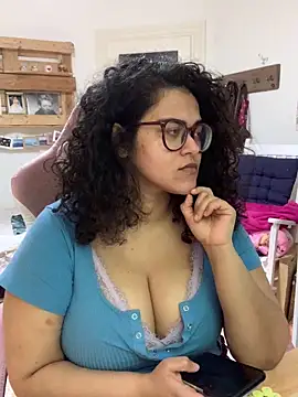 Curvydesifromgermany