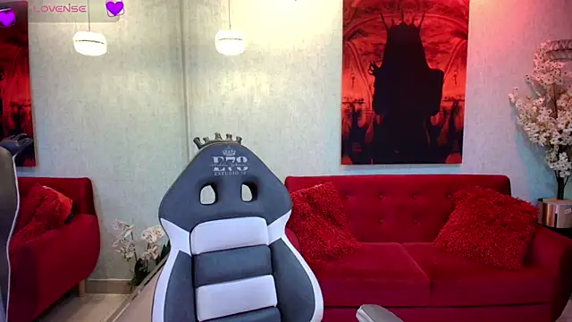 Lila_monroe