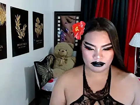 TSbrianaHugeCock webcam