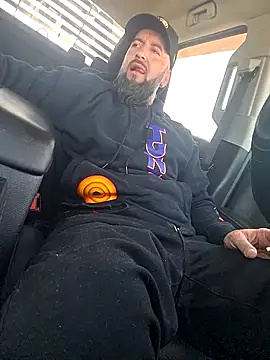 Beardedtattood webcam
