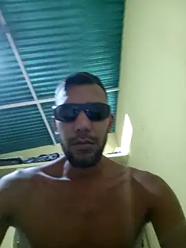 UnreadyChutzpa webcam