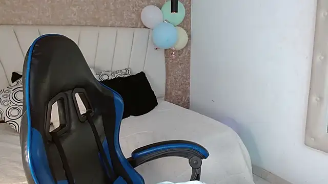 AliceSmity_ webcam