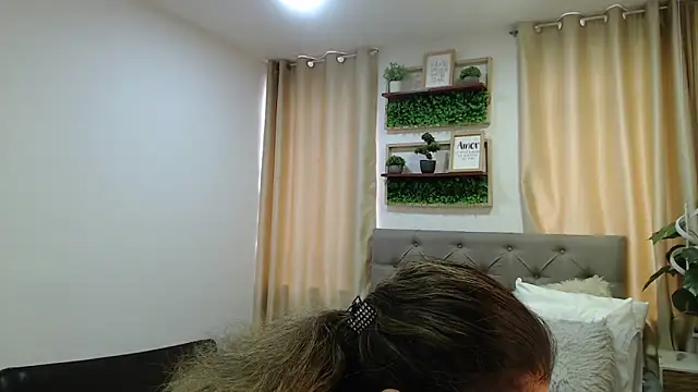 sasi_luna webcam