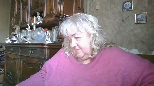 Lala-Love56 webcam