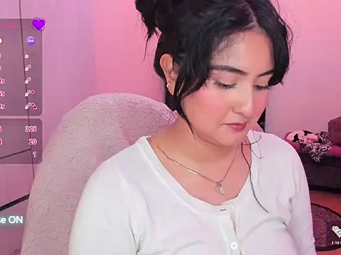 ViolettaKai webcam