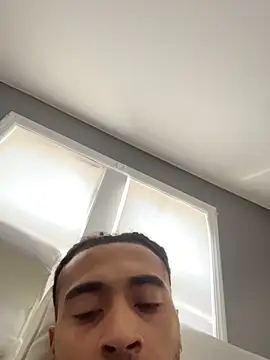 Mellyj053 webcam