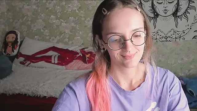 Cutie_Adelia webcam