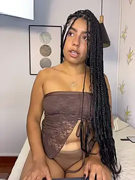 Laia_white webcam