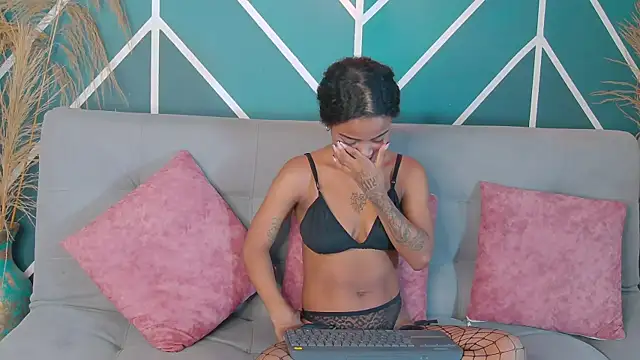 Spicy_Cinammon webcam