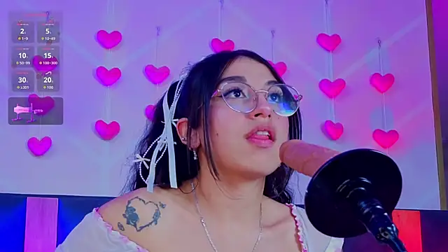 MadyJackson webcam