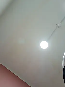 _Saraa- webcam