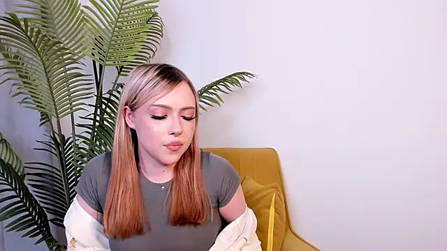 AshleyChristal webcam