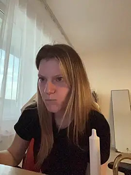 MaryHiggins live sex cam