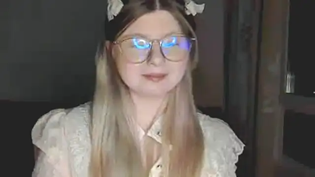 YukiBlush webcam