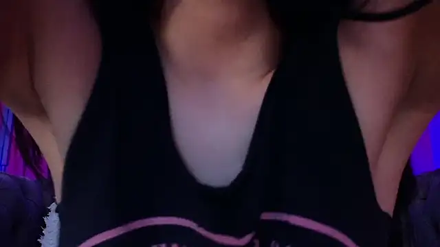 Julieta_Russell webcam