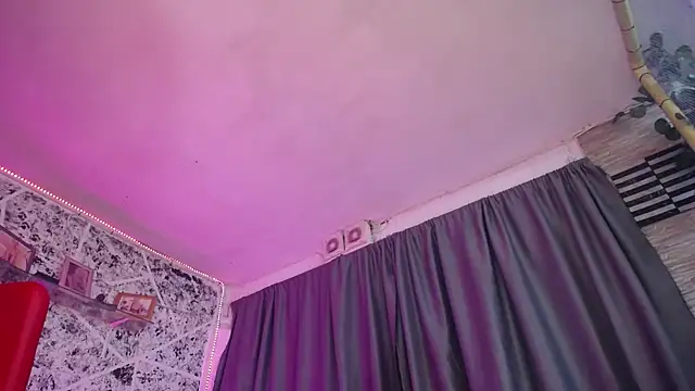 hornytsblonde webcam