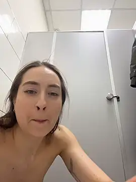 Holly_Play webcam