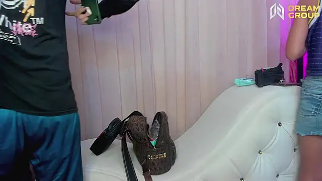 Yourslust_ webcam