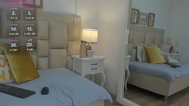 atenea_rouse webcam